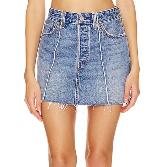 LEVIS Women’s Remade Denim Icon Skirt size 30 - Picture 1 of 10
